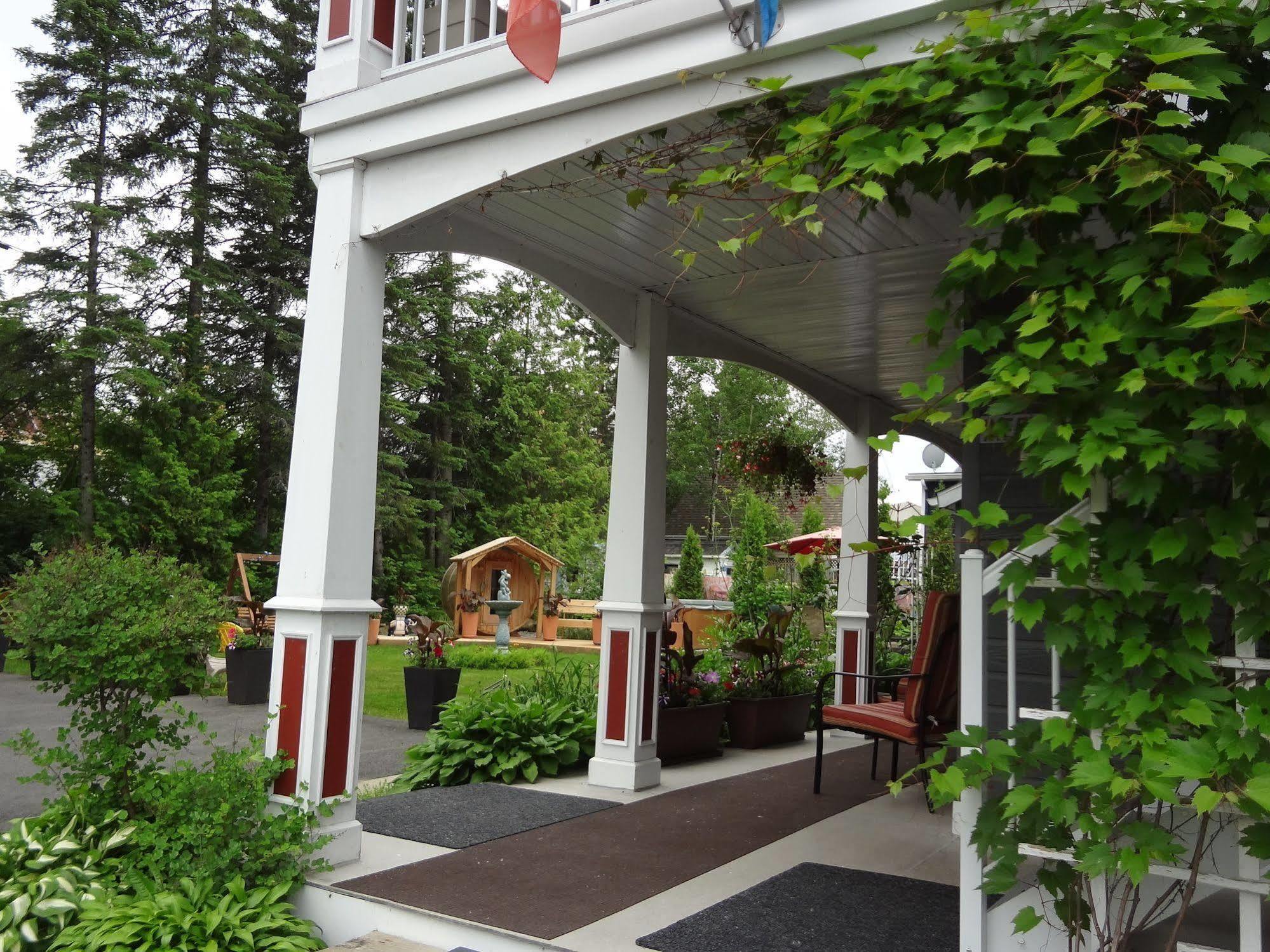 Hotel Saint-Donat Kültér fotó